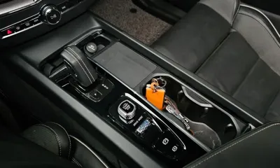 Volvo XC60 2021, 57097 км, за 65046.9 USD - фото 9