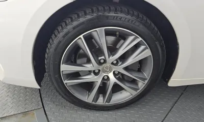 Lexus IS 2017, 101125 км, за 13544.76 USD