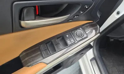 Lexus IS 2017, 101125 км, за 13544.76 USD - фото 14