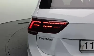 Volkswagen Tiguan 2020, 46723 км, за 21005.65 USD - фото 23