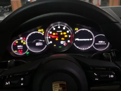 Porsche Panamera 2024, 30000 км, за 91163.6 USD - фото 16