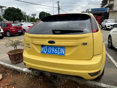Ford Focus 2013, 110000 км, за 1442 USD