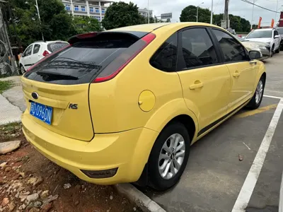 Ford Focus 2013, 110000 км, за 1442 USD - фото 6
