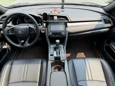 Honda Civic 2021, 70000 км, за 11389.38 USD - фото 6