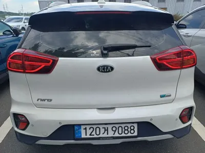 Kia Niro 2020, 114732 км, за 11074.92 USD