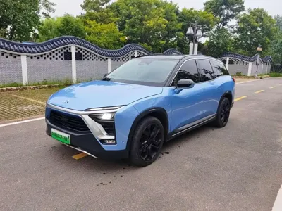 Nio ES8 · 2018 год
