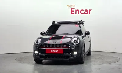 MINI Cooper 2019, 77165 км, за 11246.18 USD