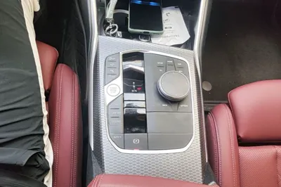 BMW 3 Series 2025, 33200 км, за 30999 USD - фото 21