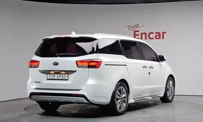Kia Canival 2016, 109229 км, за 7796.5 USD