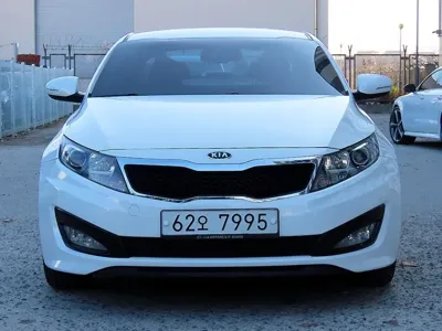 Kia K5 · 2012 год