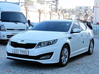 Kia K5 2012, 115508 км, за 3452.77 USD
