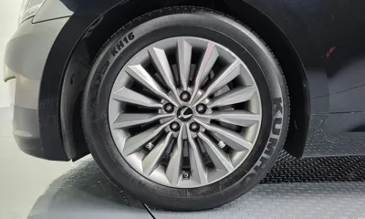 Hyundai Equus 2015, 44301 км, за 10831.04 USD
