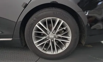 Hyundai Grandeur 2019, 144333 км, за 8139.61 USD - фото 21