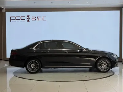 Mercedes-Benz E-Class 2022, 30000 км, за 34578.49 USD