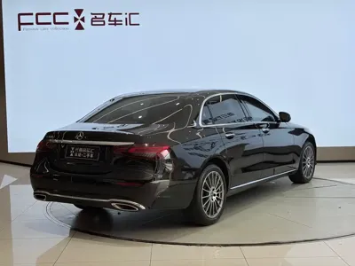 Mercedes-Benz E-Class 2022, 30000 км, за 34578.49 USD