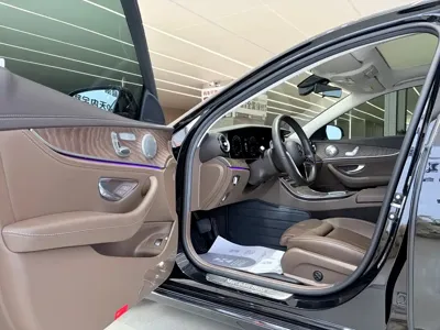 Mercedes-Benz E-Class 2022, 30000 км, за 34578.49 USD - фото 8