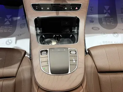 Mercedes-Benz E-Class 2022, 30000 км, за 34578.49 USD - фото 16