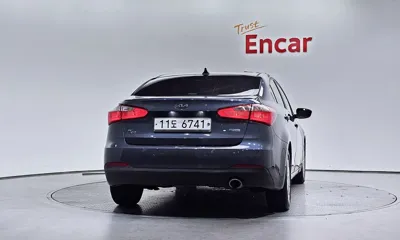Kia K3 2015, 123666 км, за 3872.92 USD