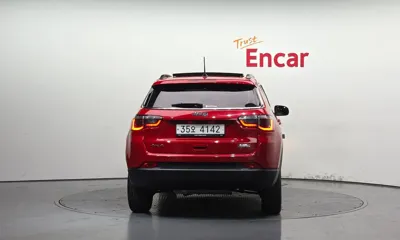 Jeep Compass 2018, 36425 км, за 7670.8 USD