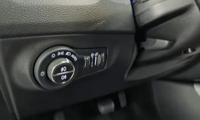Jeep Compass 2018, 36425 км, за 7670.8 USD - фото 15