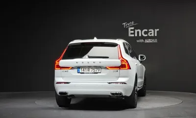 Volvo XC60 2021, 20348 км, за 29732.4 USD