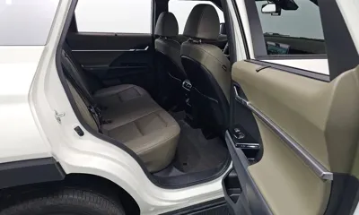 KG_Mobility_Ssangyong Torres 2023, 11563 км, за 16279.38 USD - фото 11
