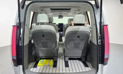 Hyundai Staria