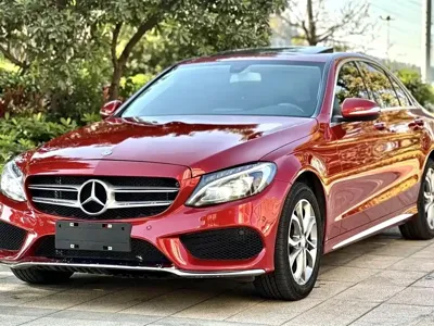 Mercedes-Benz C-Class · 2015 год