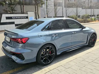Audi RS3 2024, 12000 км, за 47454.97 USD