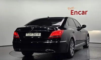 Hyundai Equus 2012, 132805 км, за 3646.54 USD