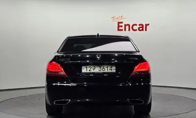 Hyundai Equus 2012, 132805 км, за 3646.54 USD