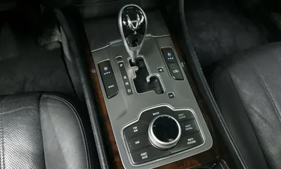 Hyundai Equus 2012, 132805 км, за 3646.54 USD - фото 9