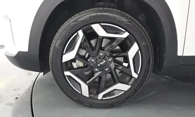 Kia Seltos 2024, 40665 км, за 15926.67 USD