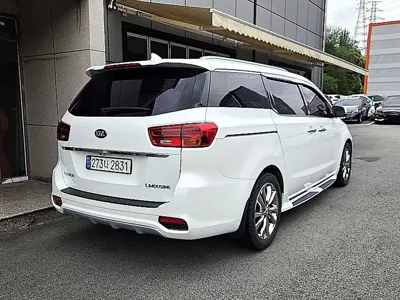 Kia Canival 2019, 141626 км, за 9376.83 USD