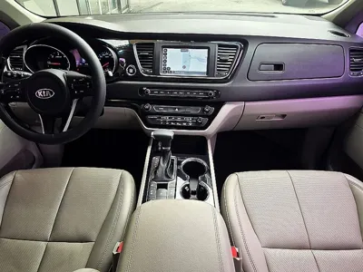 Kia Canival 2019, 141626 км, за 9376.83 USD