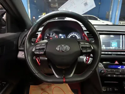 Hyundai Avante 2018, 80571 км, за 8318.47 USD - фото 11