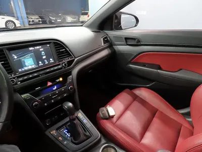 Hyundai Avante 2018, 80571 км, за 8318.47 USD - фото 13