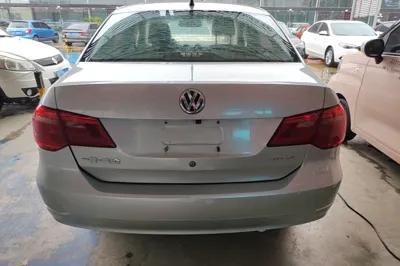 Volkswagen Jetta 2015, 98900 км, за 4625 USD