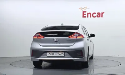 Hyundai Ioniq 2017, 174068 км, за 5579.62 USD