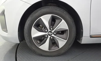 Hyundai Ioniq 2017, 174068 км, за 5579.62 USD
