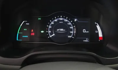 Hyundai Ioniq 2017, 174068 км, за 5579.62 USD - фото 8