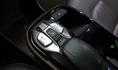 Hyundai Ioniq 2017, 174068 км, за 5579.62 USD - фото 9