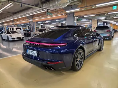 Porsche Panamera 2025, 10600 км, за 115795.05 USD