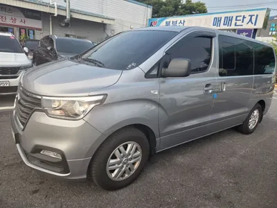 Hyundai Starex 2020, 60768 км, за 11495 USD