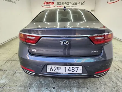 Kia K7 2018, 198300 км, за 5156.01 USD