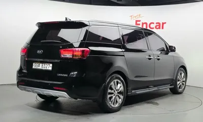 Kia Canival 2018, 100919 км, за 9524.43 USD