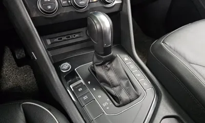 Volkswagen Tiguan 2020, 74656 км, за 14295 USD - фото 9