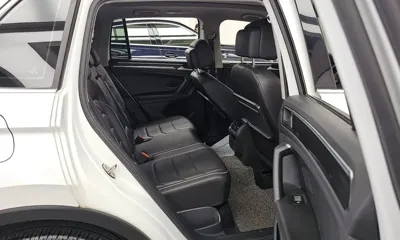 Volkswagen Tiguan 2020, 74656 км, за 14295 USD - фото 12