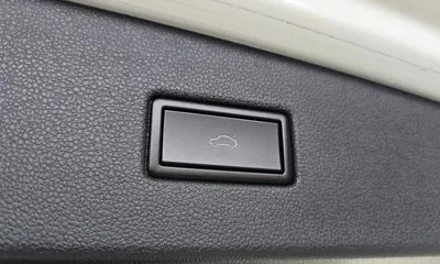 Volkswagen Tiguan 2020, 74656 км, за 14295 USD - фото 27