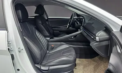 Hyundai Avante 2021, 57950 км, за 12546.31 USD - фото 12